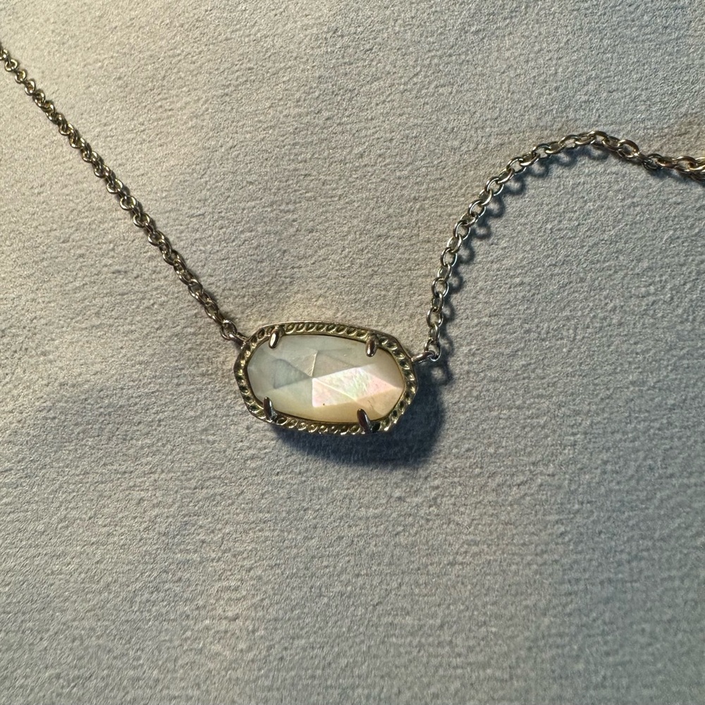 Kendra Scott Mother of Pearl Necklace